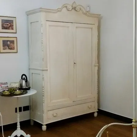 Serra Gerace Hotel Genova